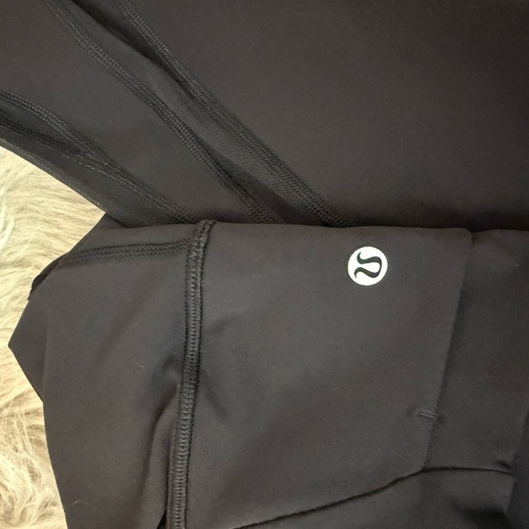 FINAL Price! Lululemon Athletica Black Activewear Leggings - xs - Picture 2 of 5